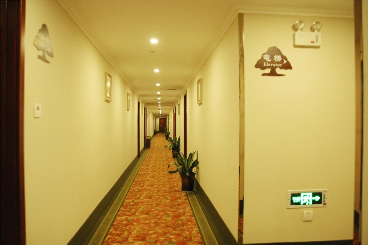 Greentree Inn Zhengzhou Xinzheng City Longhu Town Xiangyun Road Express Hotel Exterior foto