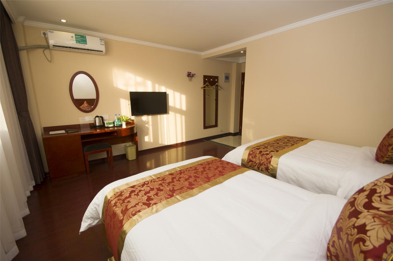 Greentree Inn Zhengzhou Xinzheng City Longhu Town Xiangyun Road Express Hotel Exterior foto